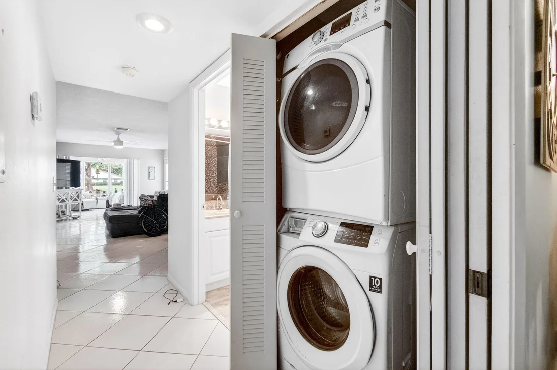 Photo of Unit B at 5050 Nesting Way