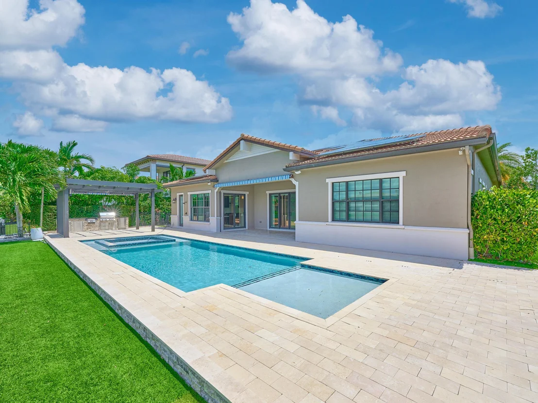 Photo of 8965 Watercrest Circle E