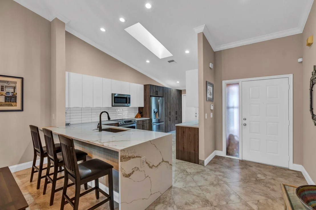 Photo of 5674 Royal Lake Circle