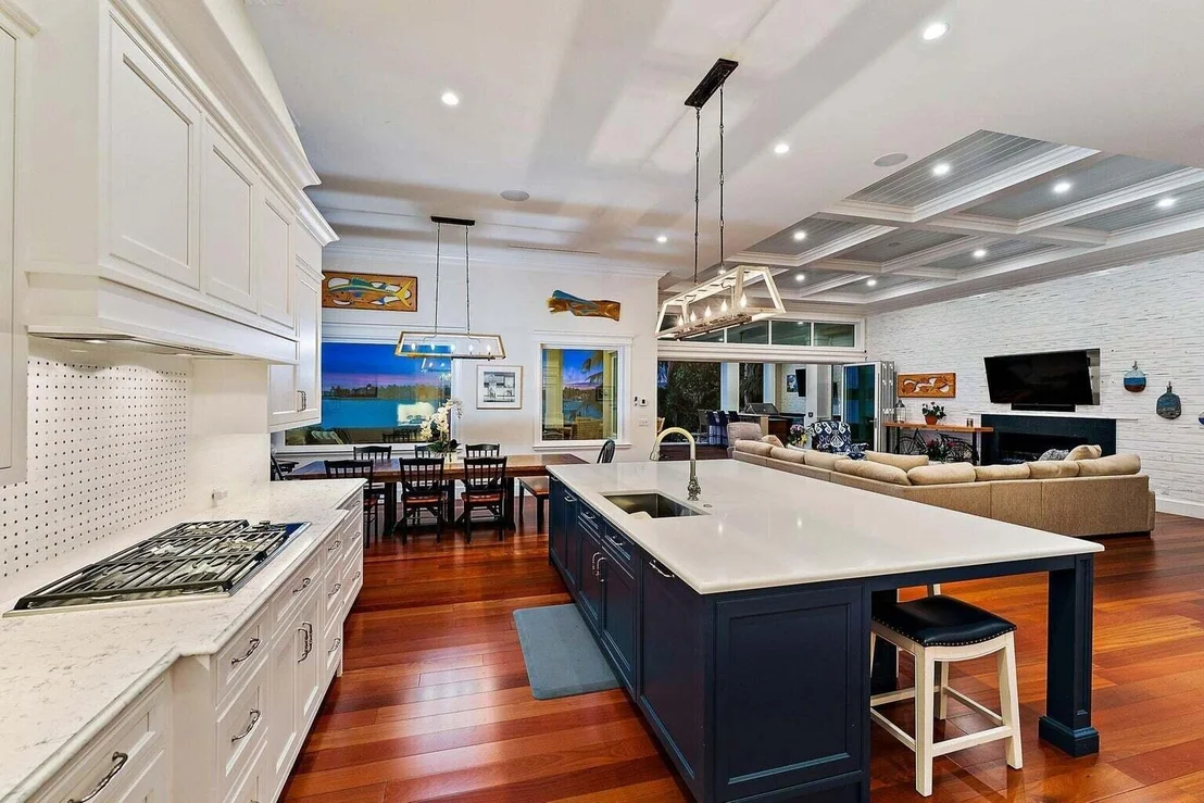 Photo of 5874 Pennock Point Road