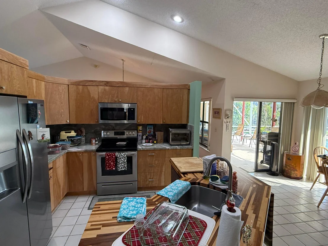 Photo of 9271 Sun Pointe Drive