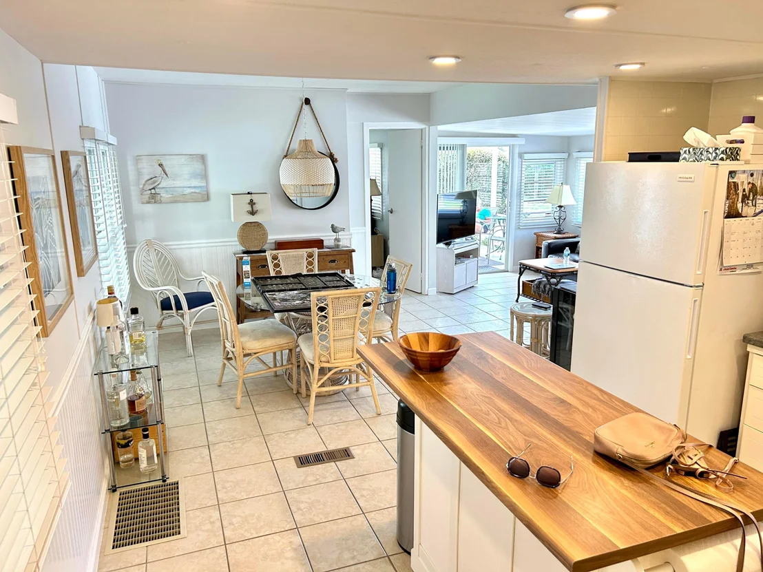 Photo of 312 Hibiscus Drive