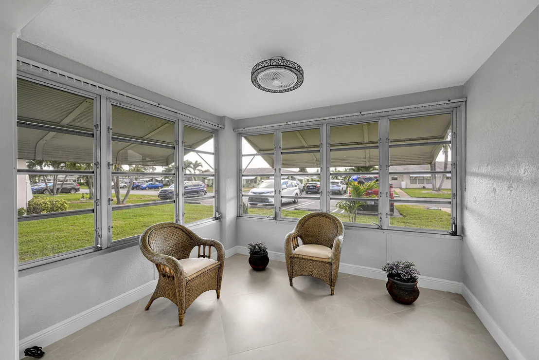 Photo of Unit D at 285 Main Boulevard