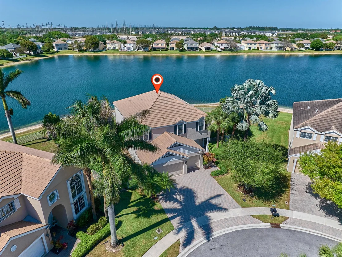 Photo of 104 Devonshire Circle