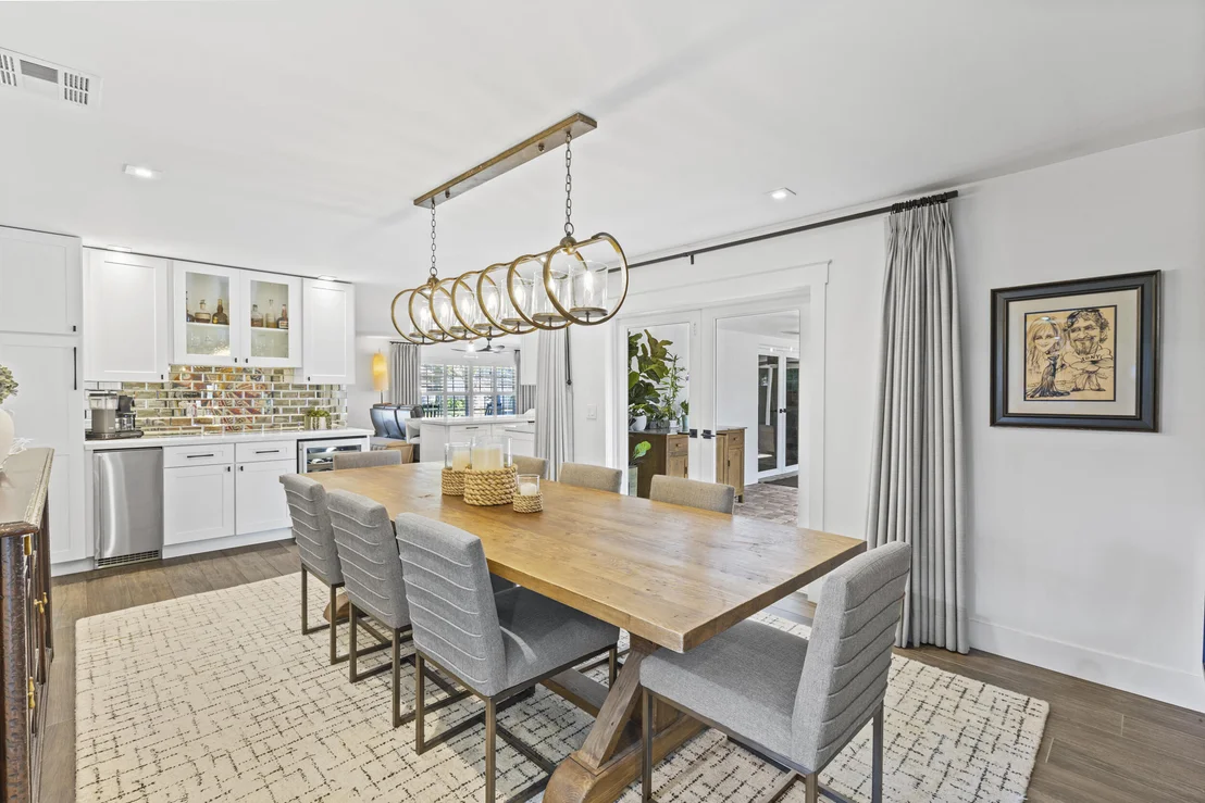 Photo of 3544 Lakeview Drive