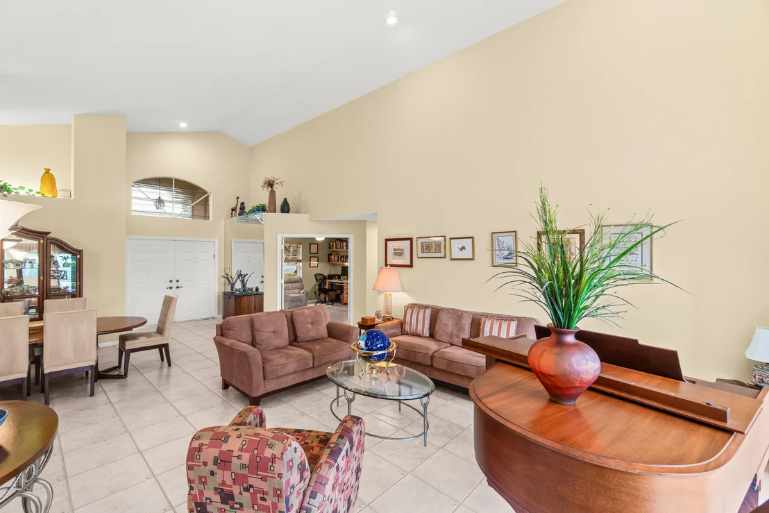 Photo of 6952 Grenelefe Road