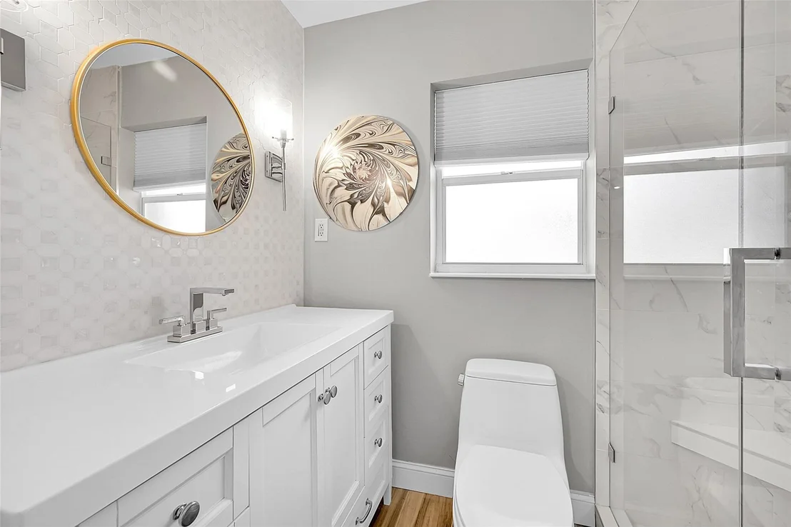 Photo of 240 SE 3rd Street