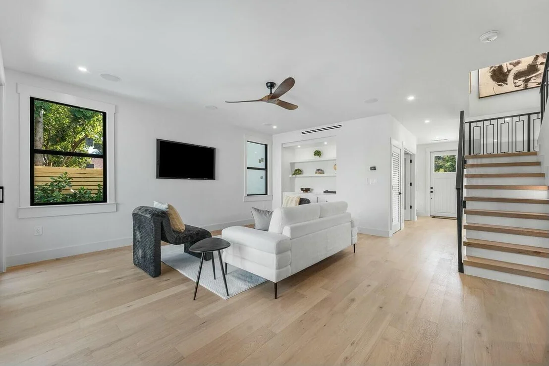 Photo of 338 Cornell Drive