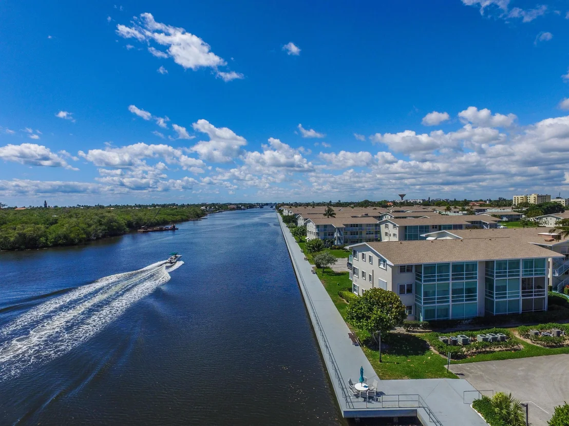 Photo of Unit 310 at 150 Horizons E
