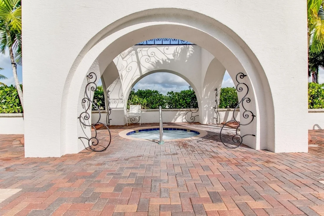 Photo of 2735 Shaughnessy Drive