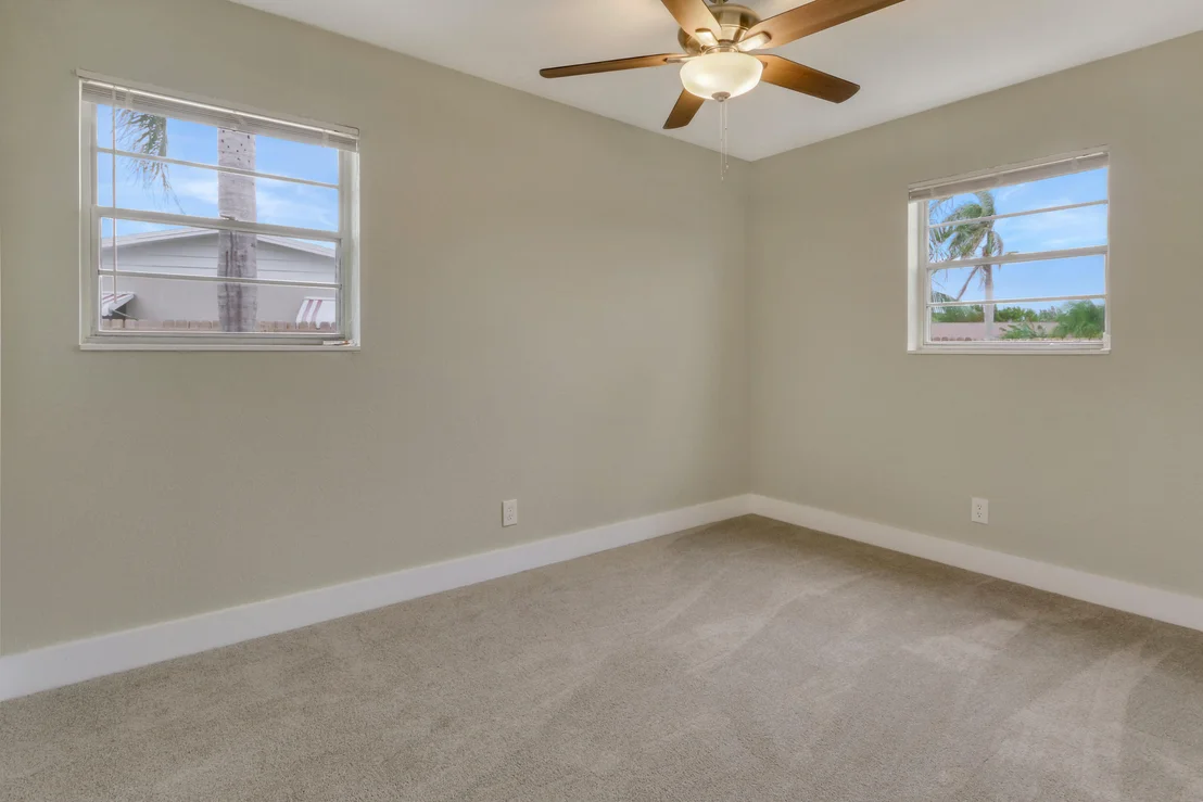 Photo of 508 W Whitney Drive