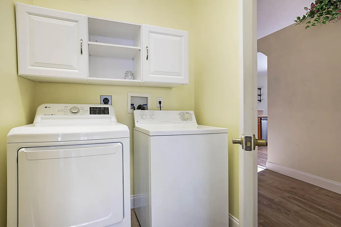Photo of 7019 SE Twin Oaks Circle SE