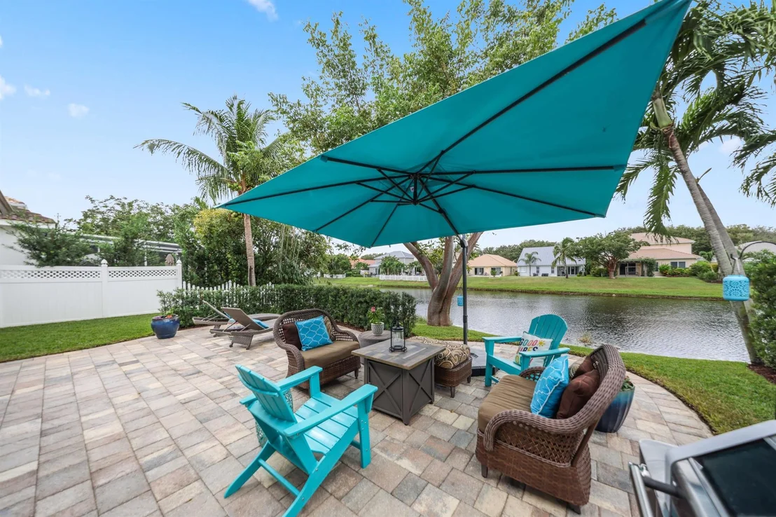Photo of 560 Anchor Point