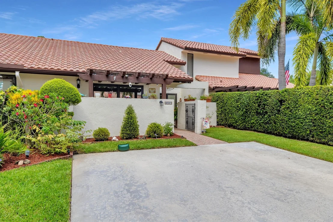Photo of 6727 Tiburon Circle