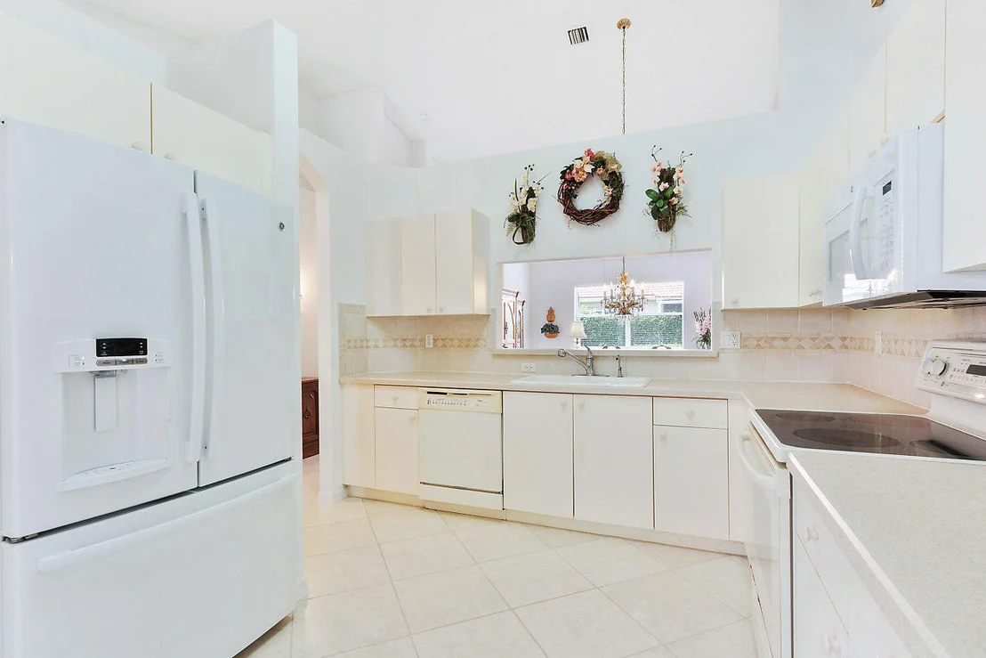 Photo of 6194 Petunia Road