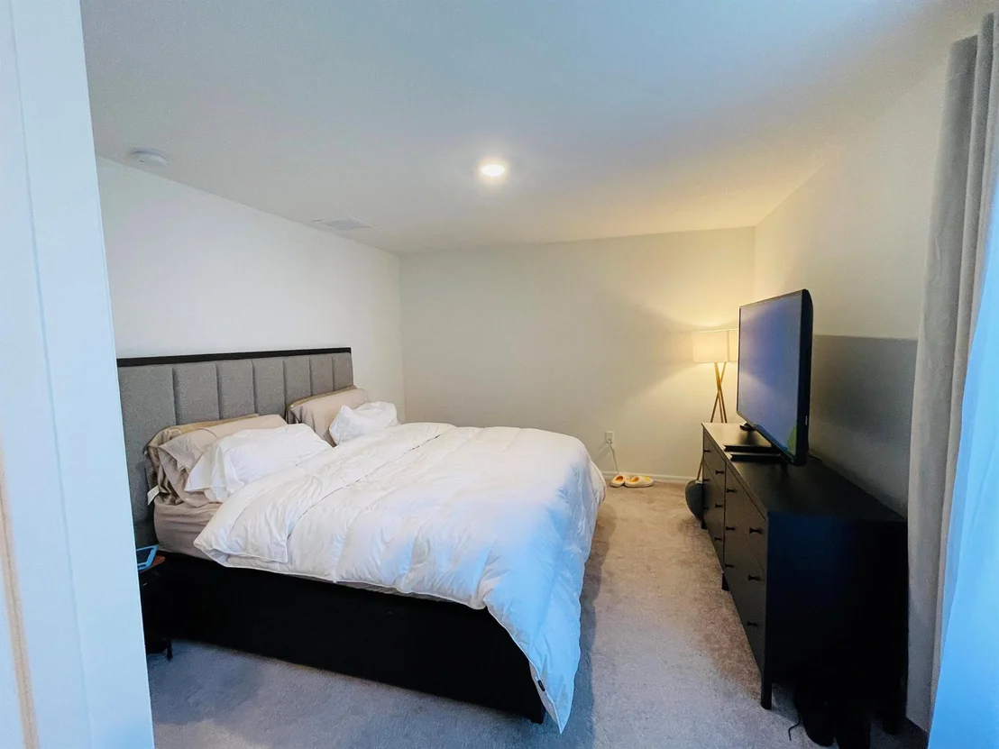 Photo of 787 SE 25th Drive