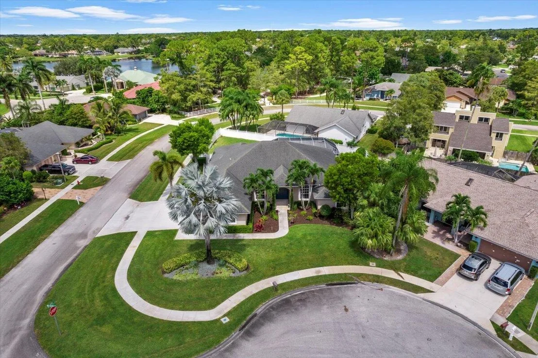 Photo of 1384 Brampton Cove