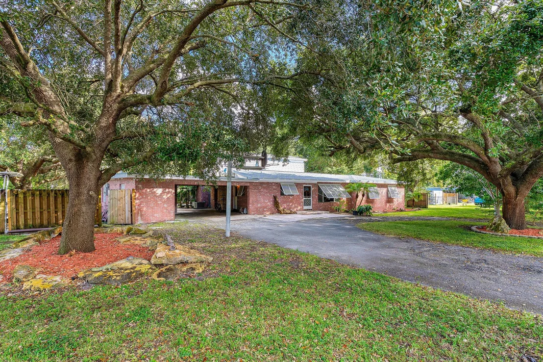 Photo of 3180 Rostan Lane