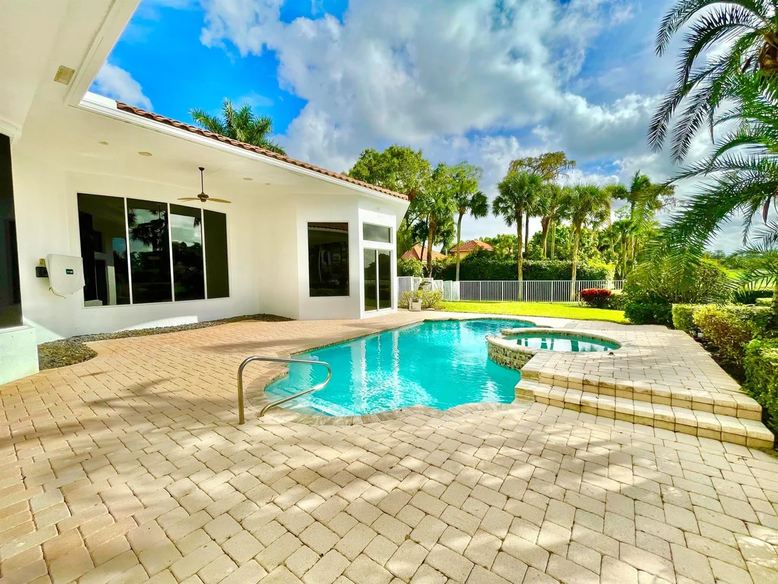 Photo of 1186 Breakers West Boulevard