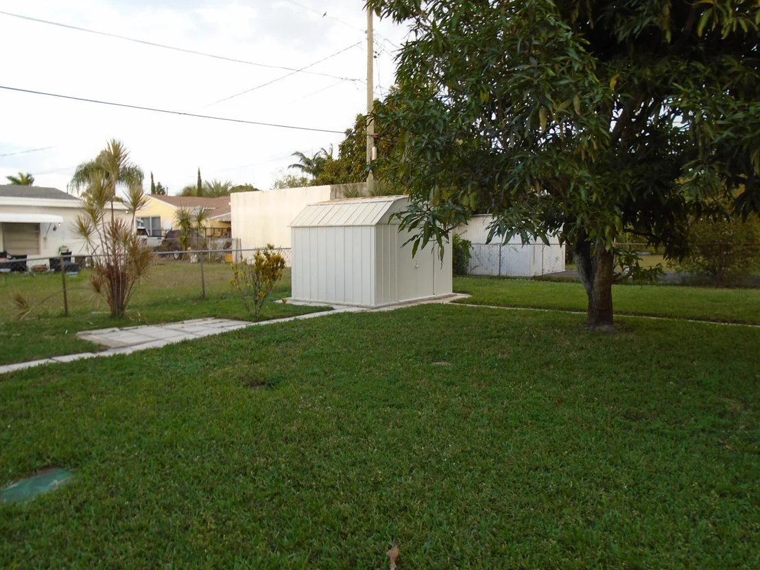 Photo of 831 El Prado