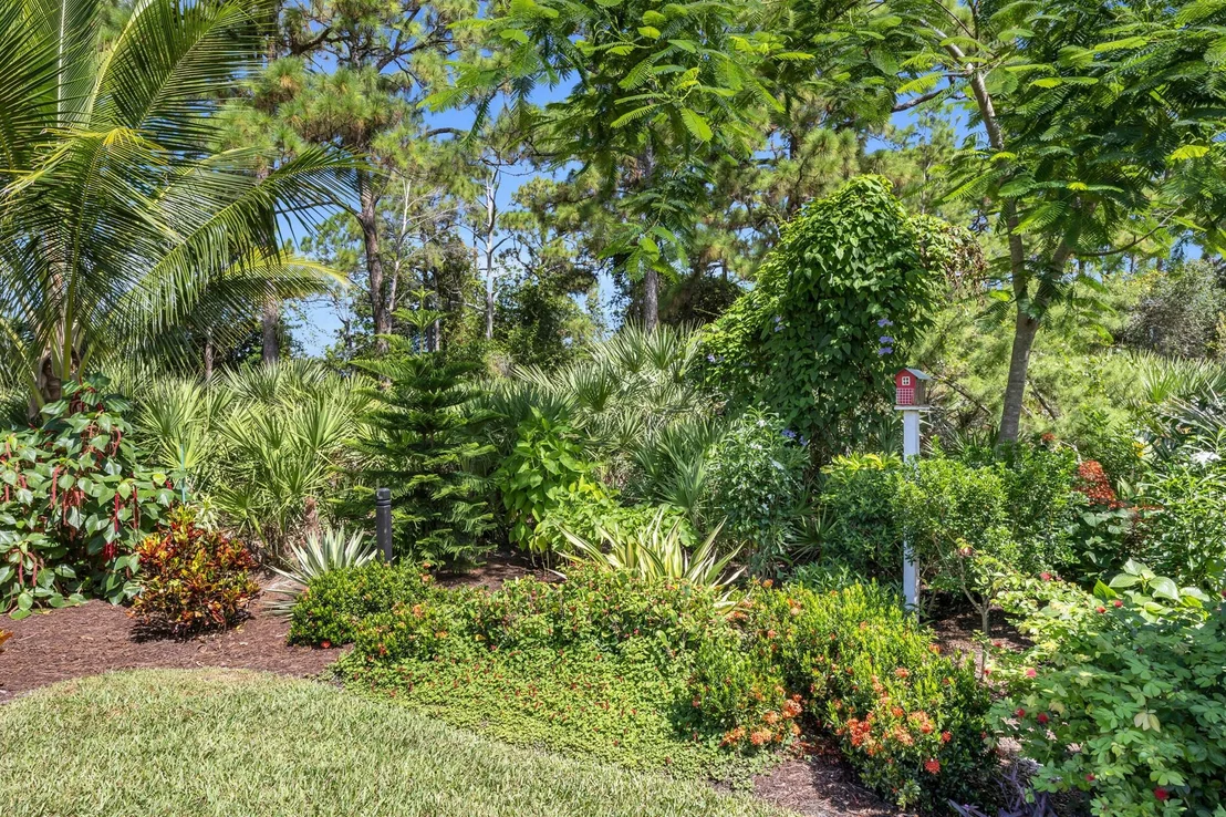Photo of 718 SW Riverwatch Place