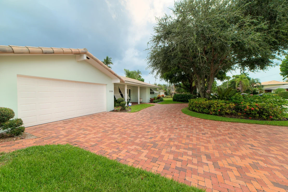 Photo of 2109 Spanish. Trail
