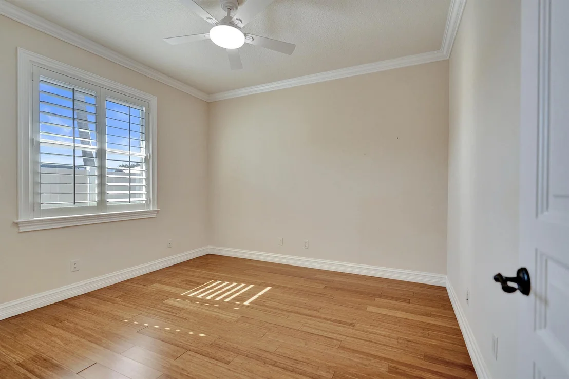 Photo of 603 N Cypress Drive