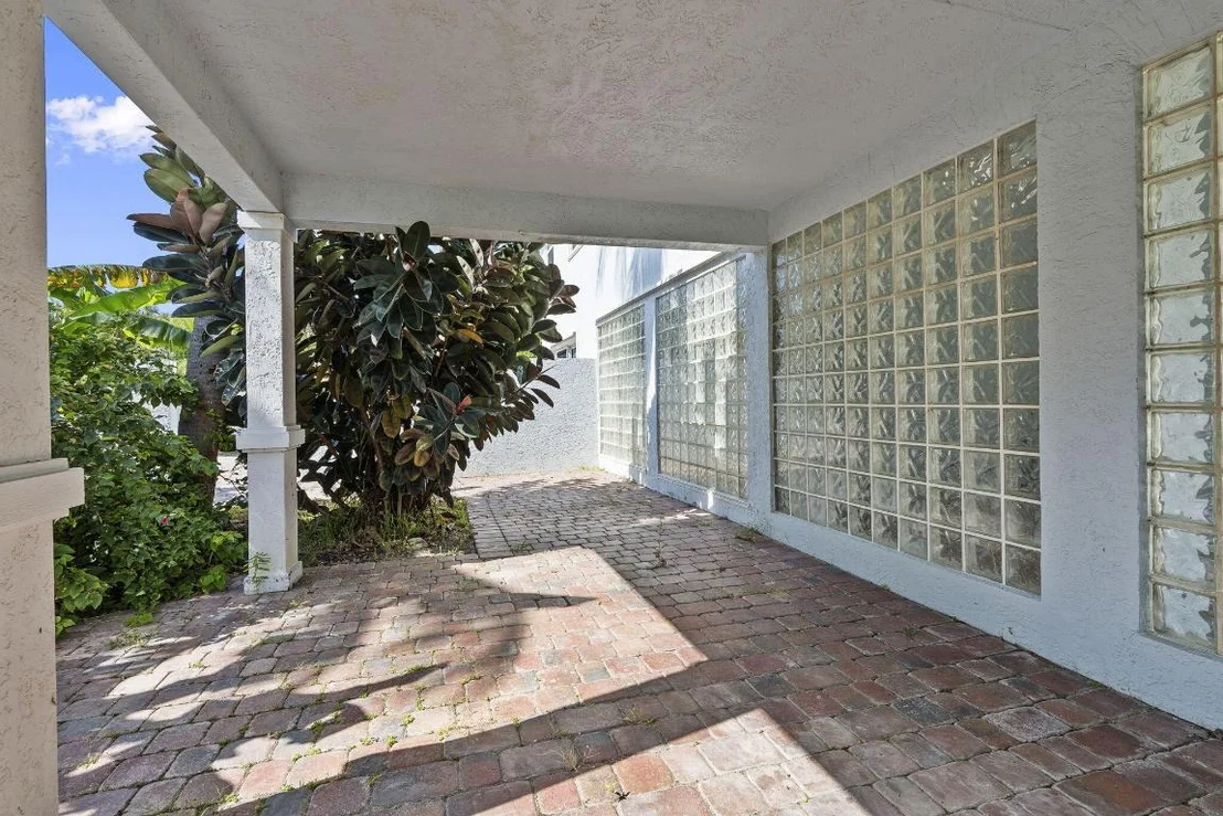 Photo of 1911 Surfside Drive