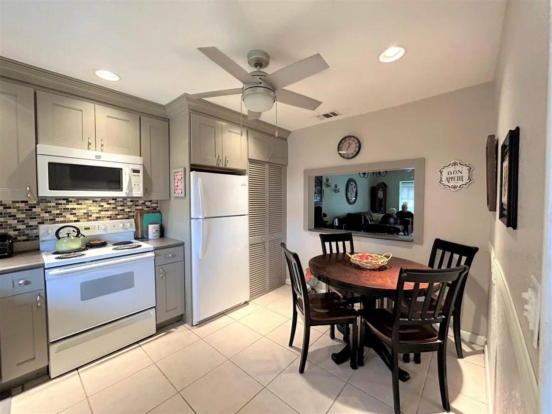 Photo of 294 Cape Cod Circle