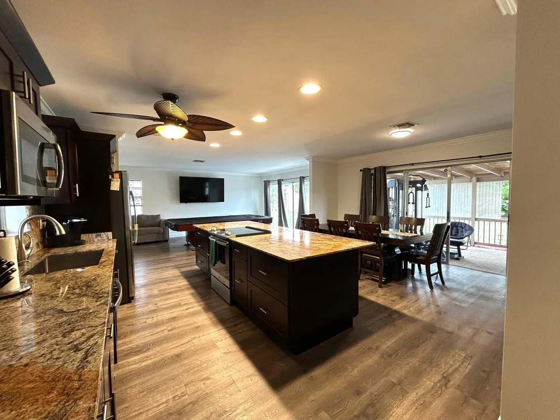 Photo of 7222 Pine Manor Drive