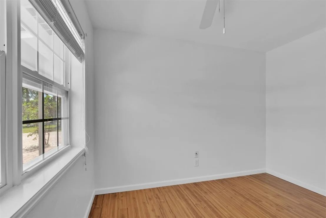 Photo of 341 SE 8th Street