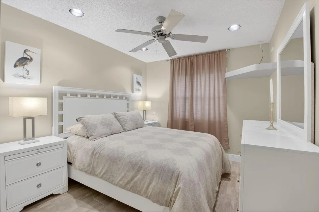 Photo of 6165 Bay Isles Drive