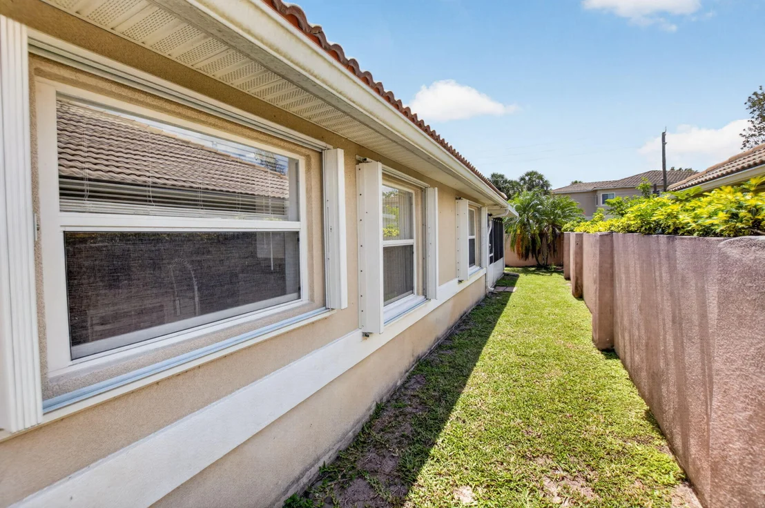 Photo of 5501 Grande Palm Circle