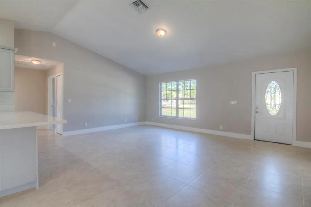 Photo of 17518 Tangerine Boulevard