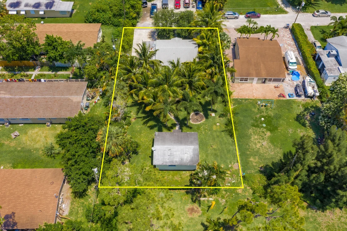 Photo of 2729 Helyn Road