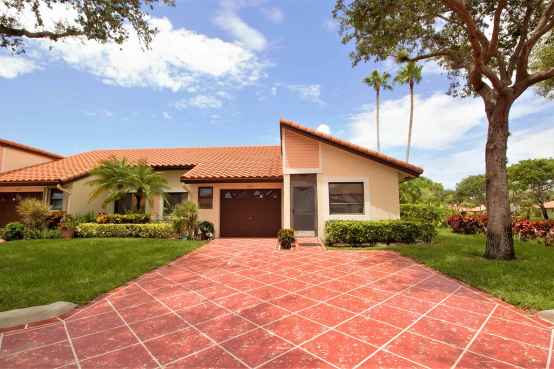Photo of 6135 Kings Gate Circle