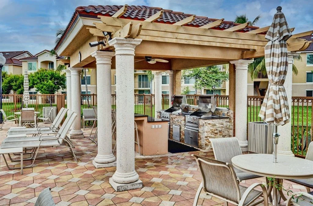 Photo of Unit 423 at 423 Villa Circle