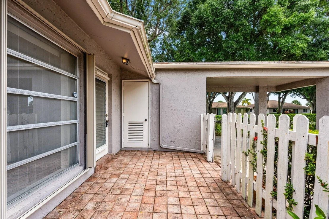 Photo of 6835 Moonlit Drive