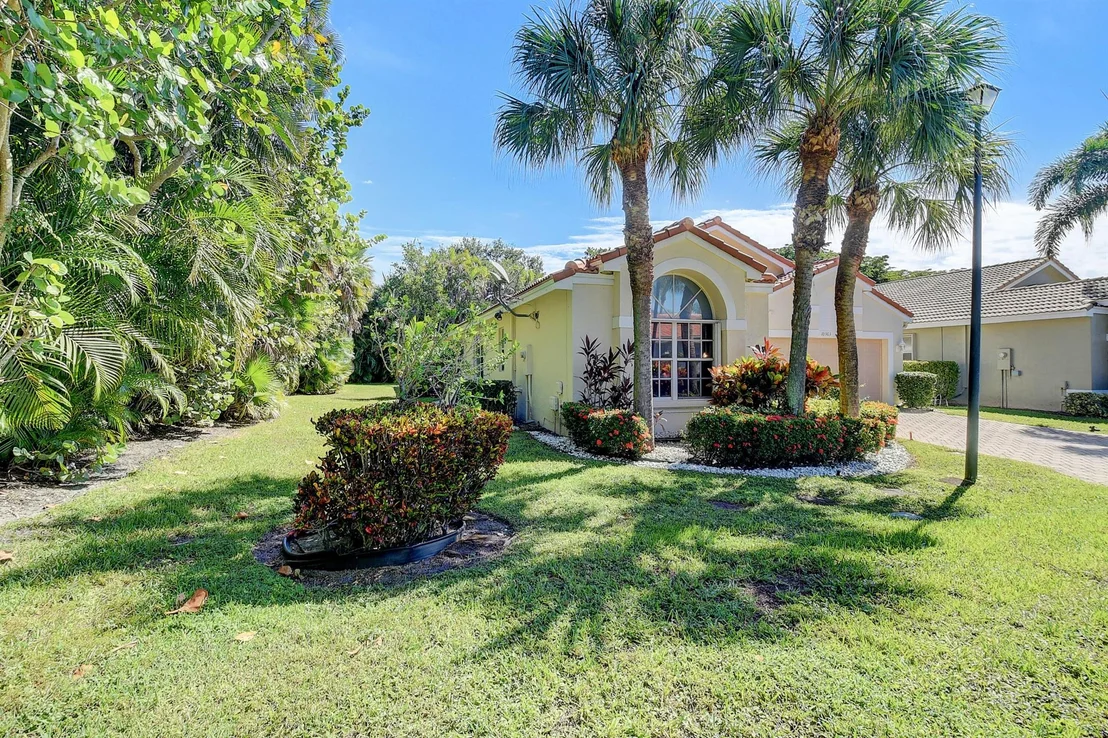 Photo of 10363 Utopia Circle E