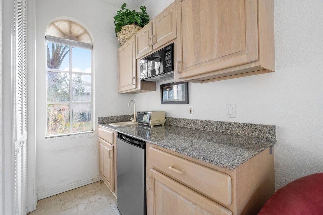 Photo of 5237 Deauville Circle
