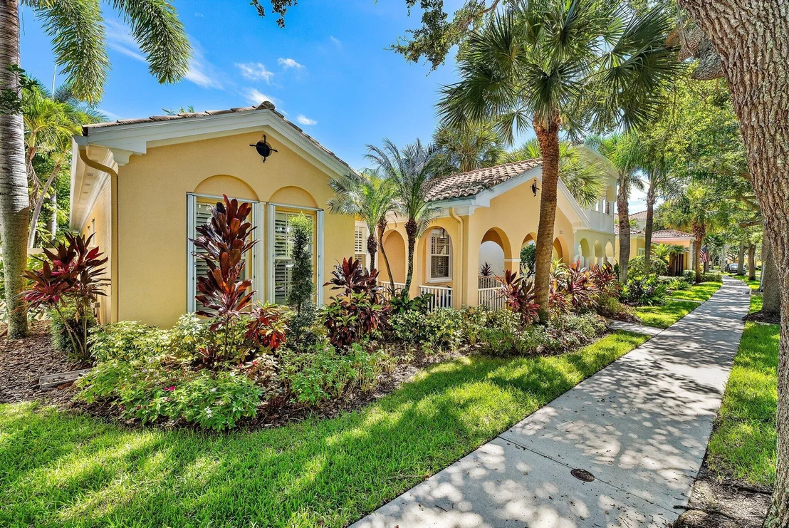 Photo of 153 Savona Drive
