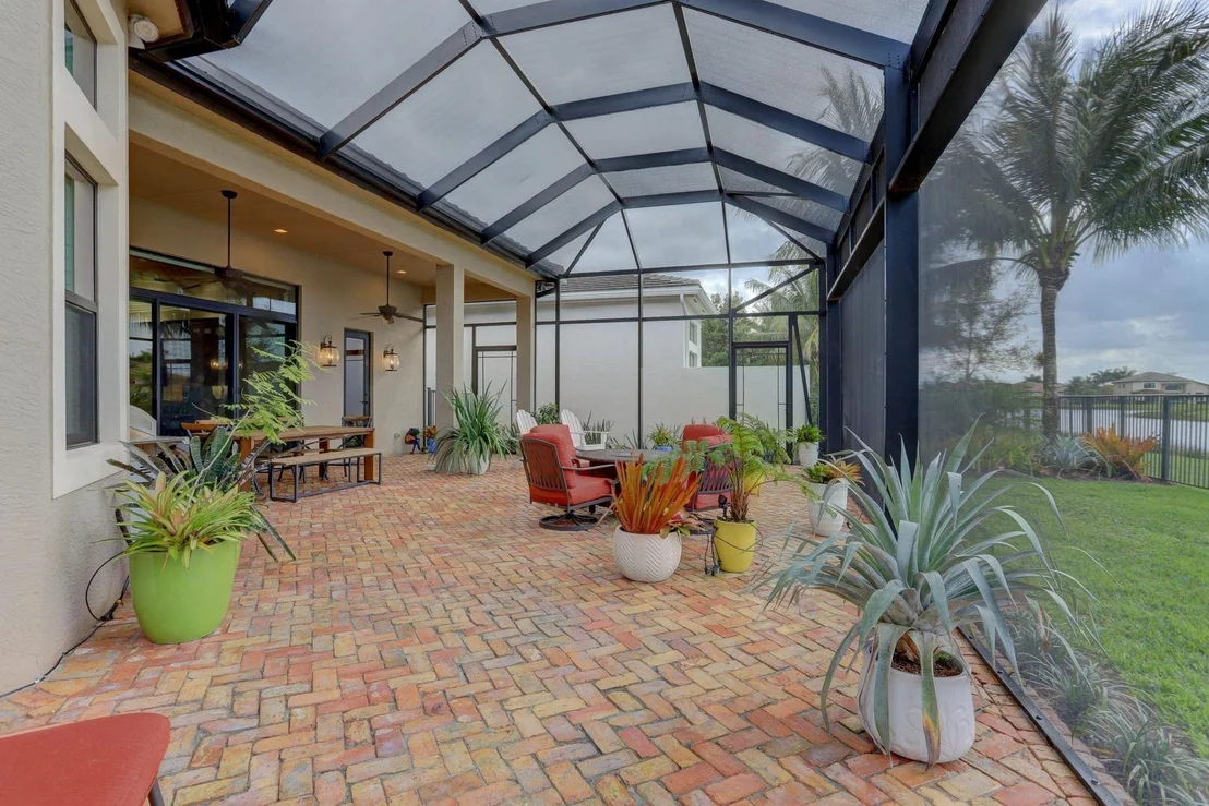 Photo of 16783 Pavilion Way