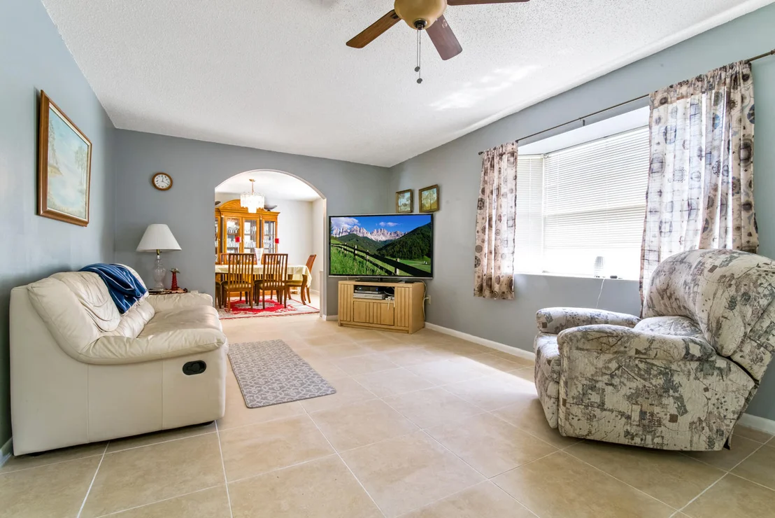 Photo of 4793 Avocado Boulevard