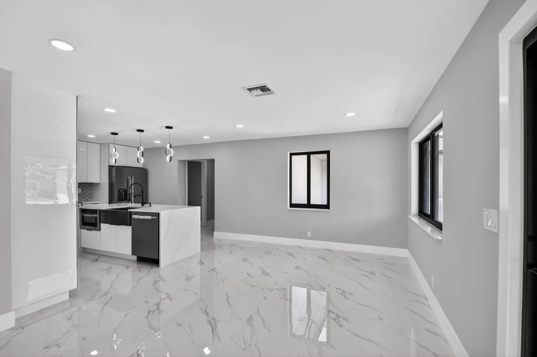 Photo of 3192 Riddle Road