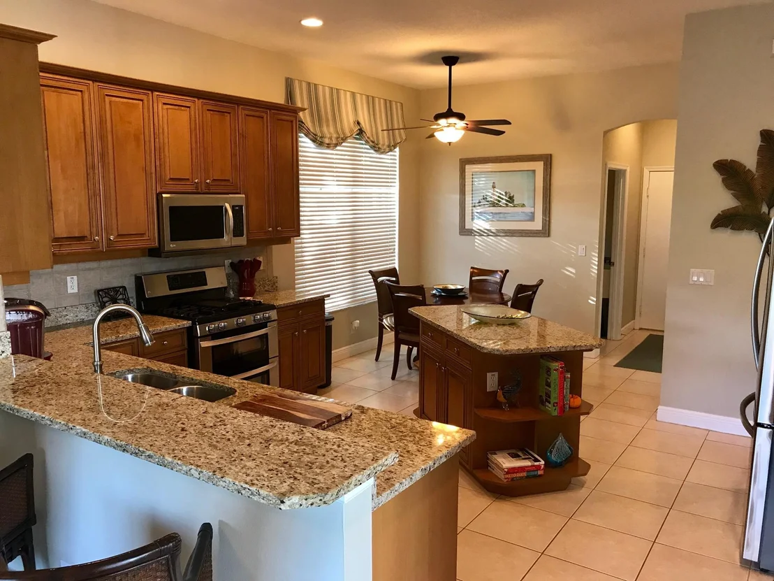 Photo of 258 Starling Lane S