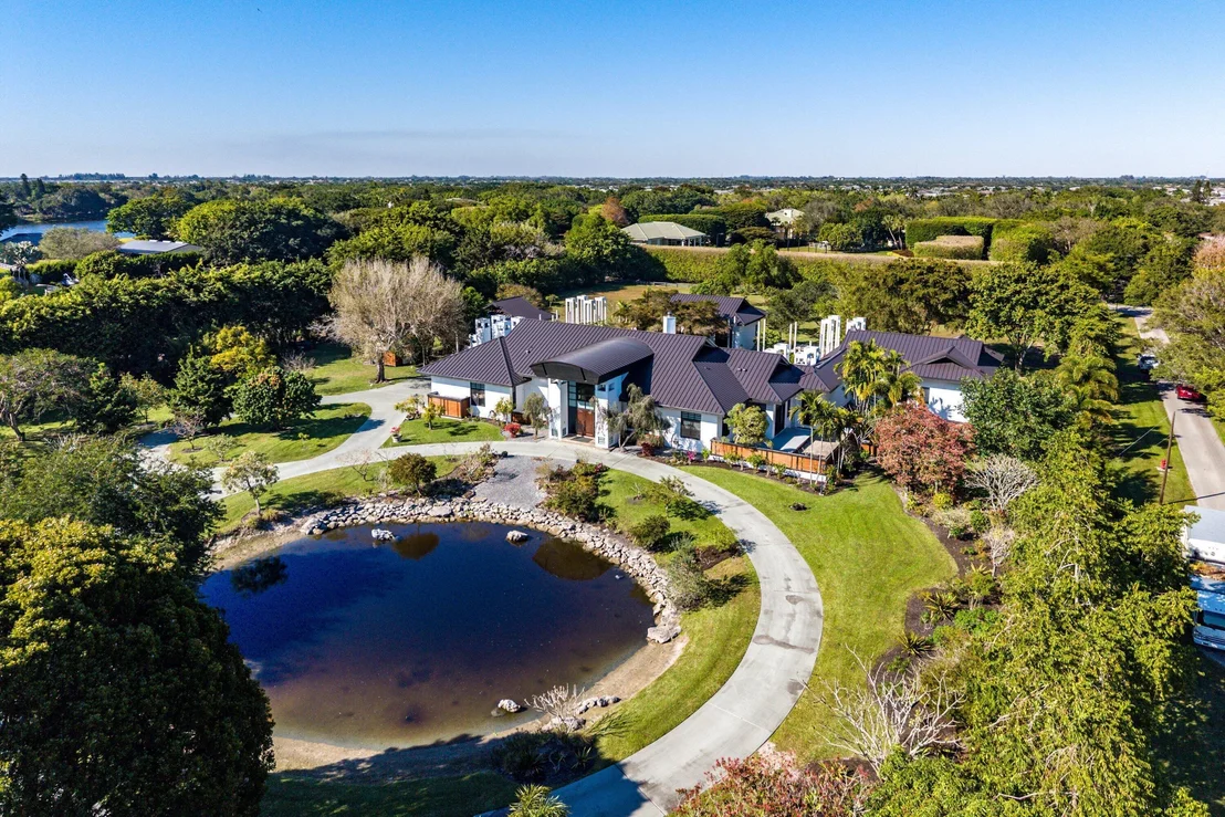 Photo of 8549 SURREY Lane