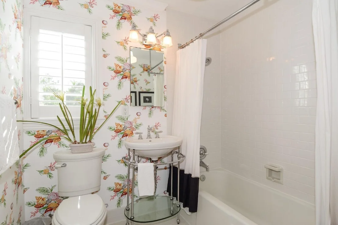Photo of 1102 Miramar Drive