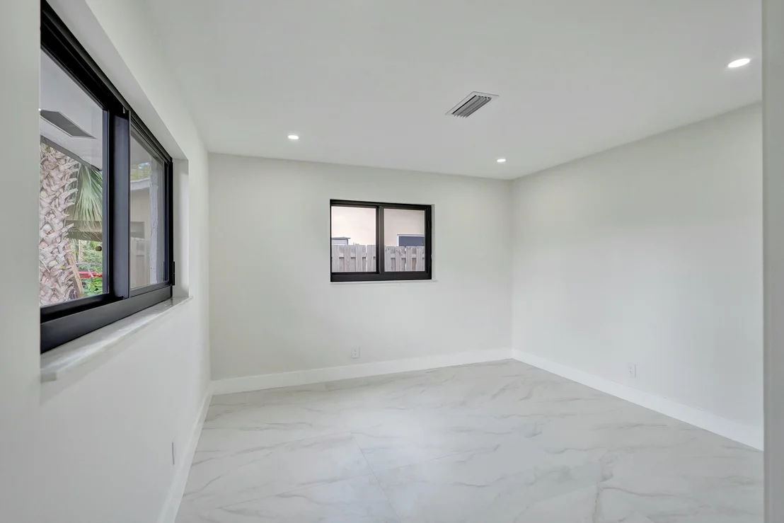 Photo of 728 Heron Drive