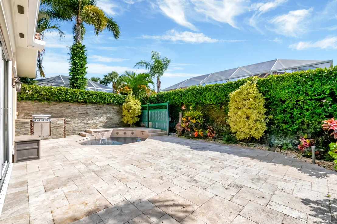 Photo of 4786 Temple Drive