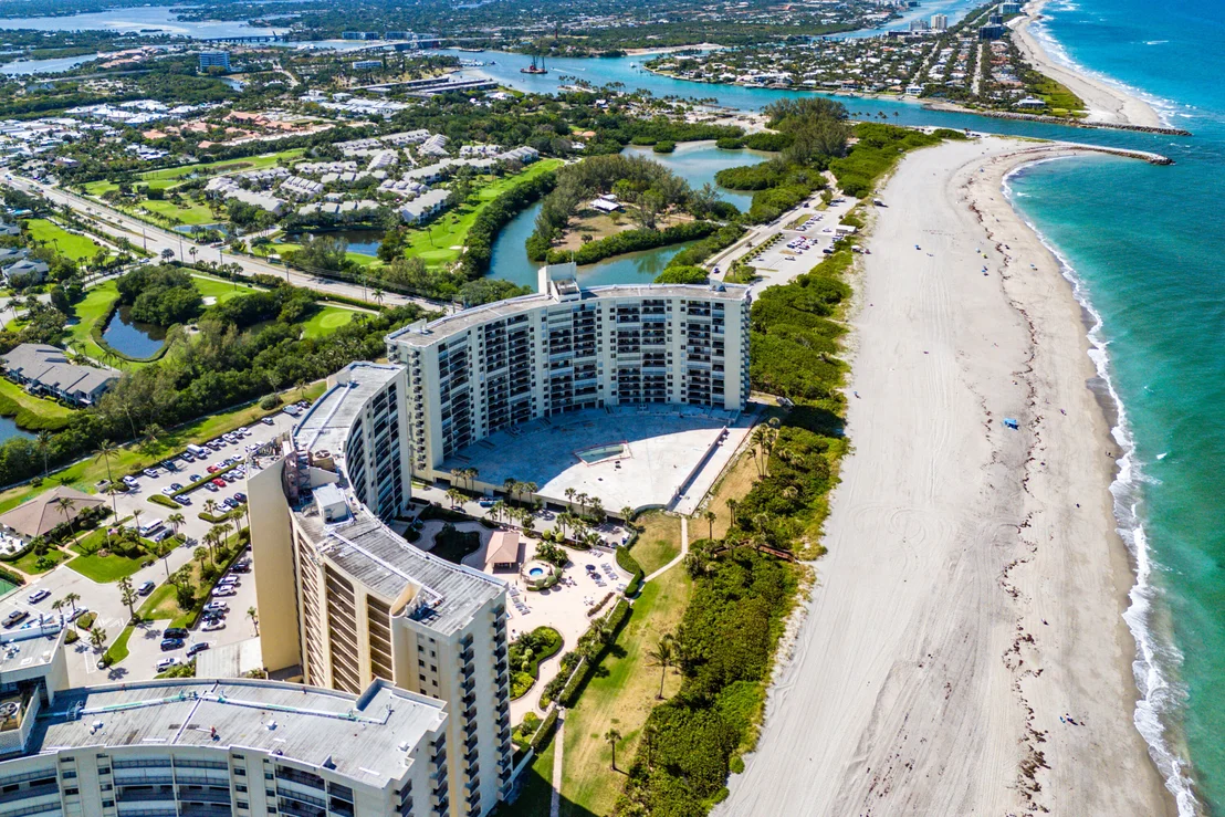 Photo of Unit 607 at 400 Ocean Trail Way